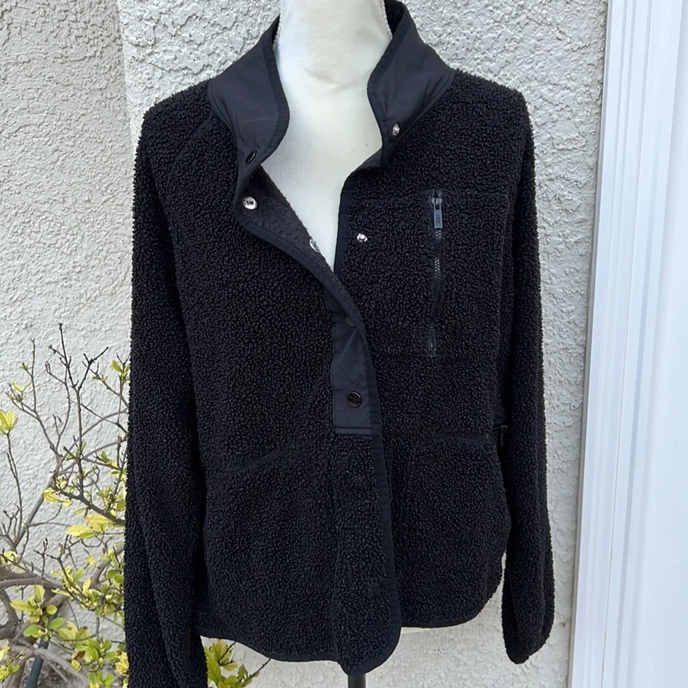 PINK Victoria's Secret Black Fleece Boucle Snap up Jacket Women's Size M